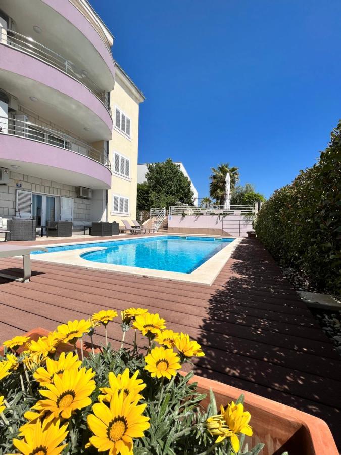 Sky - Beautiful Rooftop Apartment With Shared Pool 斯普利特 外观 照片