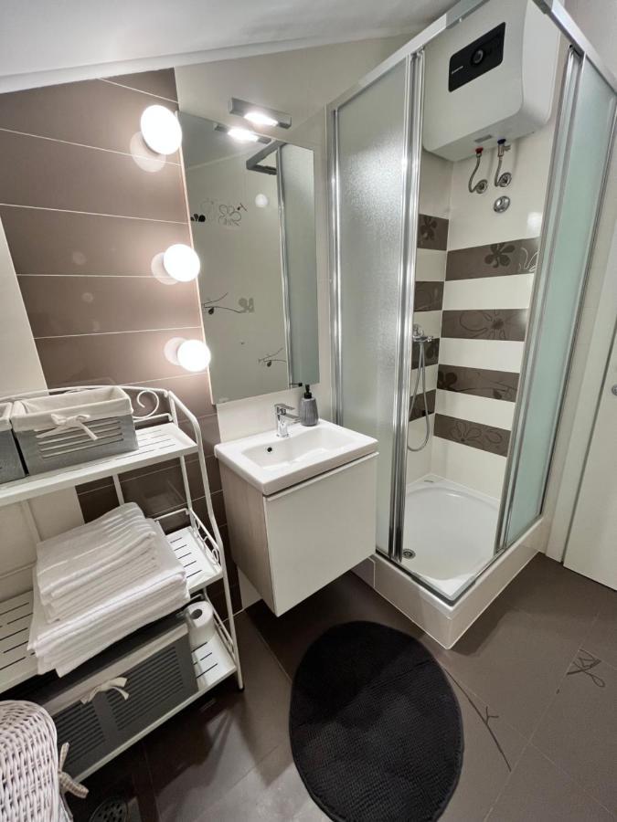 Sky - Beautiful Rooftop Apartment With Shared Pool 斯普利特 外观 照片